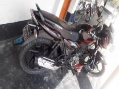 BAJAJ DISCOVER 150